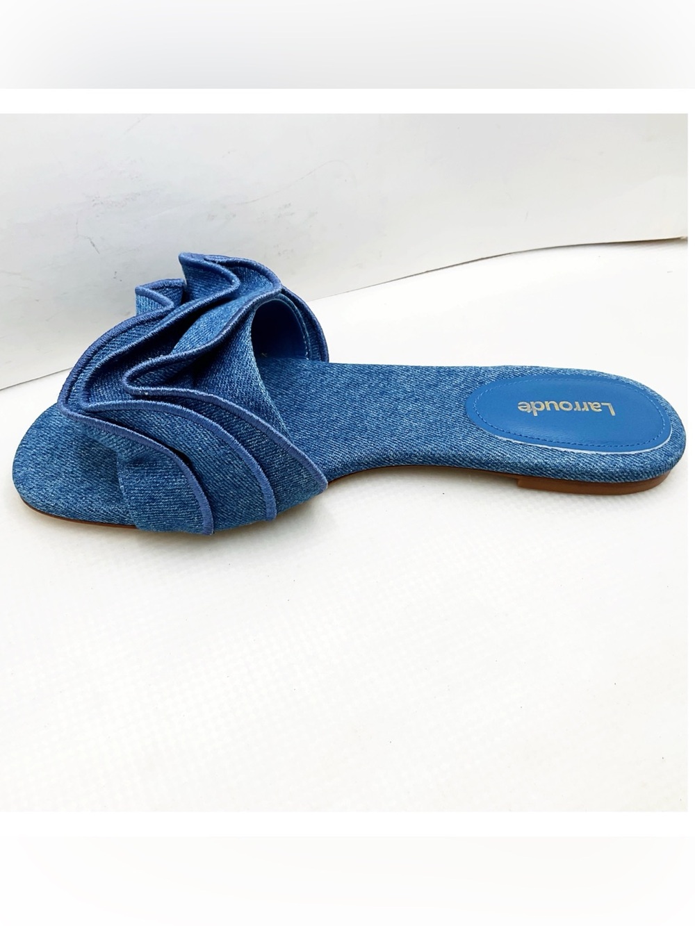 🆕{Larroude} Ivy Denim Ruffle Slide Sandals - Picture 4 of 15